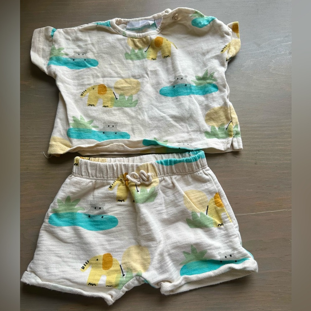 🌻🦋3/$18 Zara Safari Print Outfit
